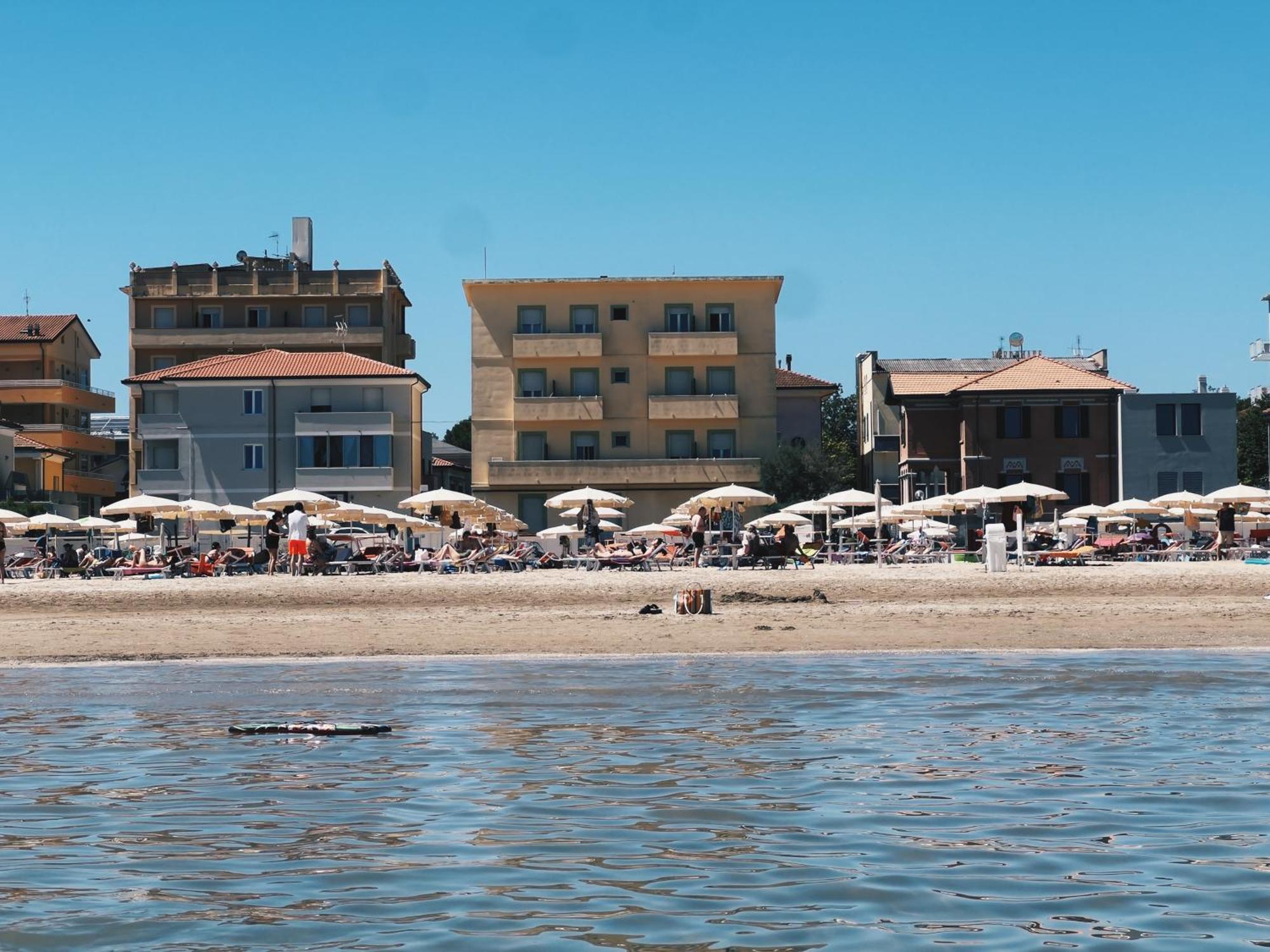 Residence Buena Vista Rimini Buitenkant foto